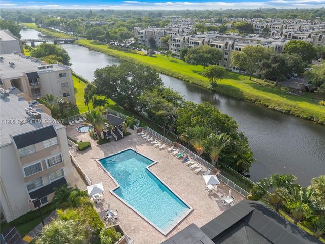 7745 SW 86th St D-218, Miami, FL 33143