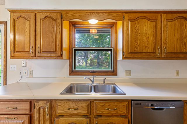 2604 26th Street NW, Rochester, MN 55901
