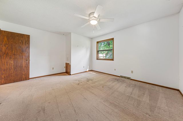 2604 26th Street NW, Rochester, MN 55901