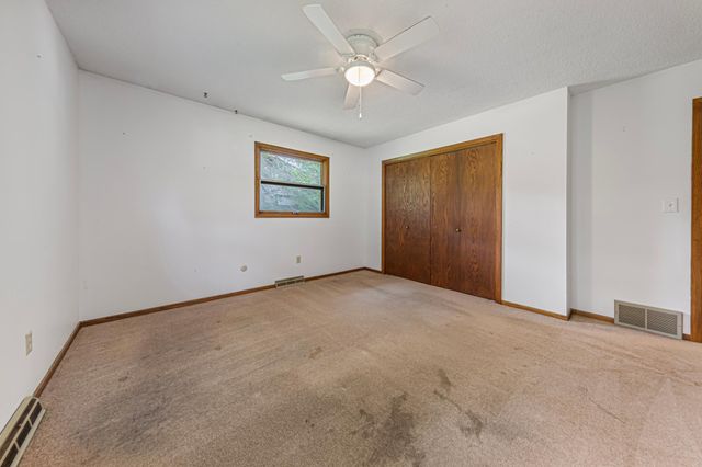 2604 26th Street NW, Rochester, MN 55901
