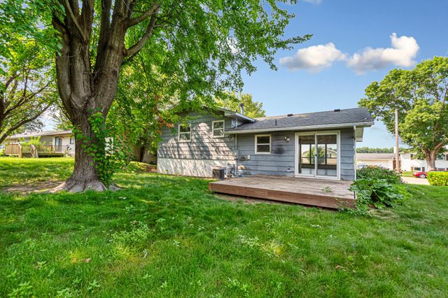 2604 26th Street NW, Rochester, MN 55901