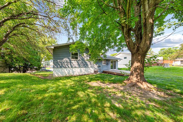 2604 26th Street NW, Rochester, MN 55901
