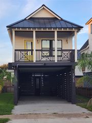 1220 32nd Street, Galveston, TX 77550