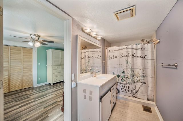 219 E BEACON ROAD, Lakeland, FL 33803