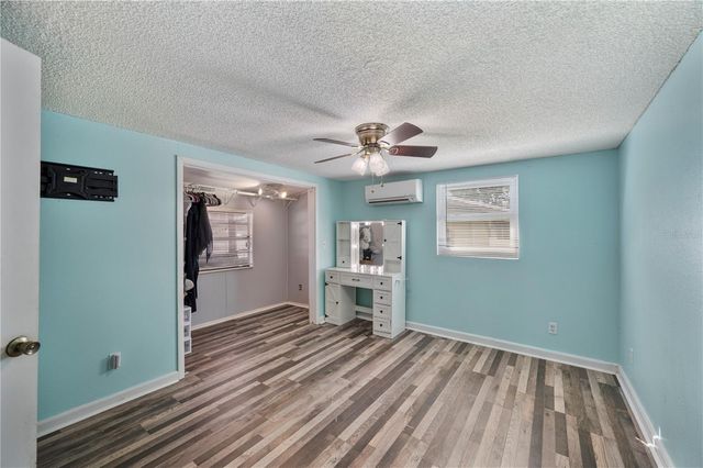 219 E BEACON ROAD, Lakeland, FL 33803