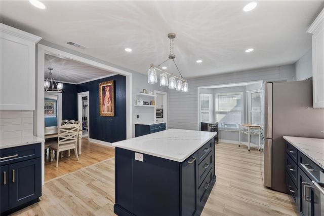 219 E BEACON ROAD, Lakeland, FL 33803