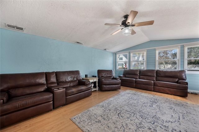 219 E BEACON ROAD, Lakeland, FL 33803