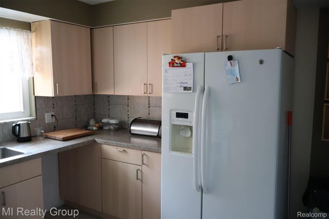 24800 Campbell Avenue, Warren, MI 48089