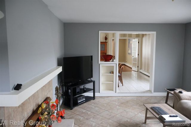 24800 Campbell Avenue, Warren, MI 48089