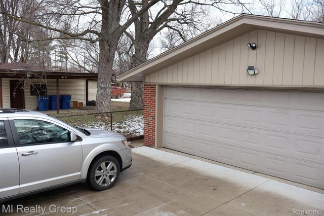 24800 Campbell Avenue, Warren, MI 48089