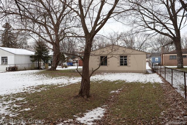 24800 Campbell Avenue, Warren, MI 48089