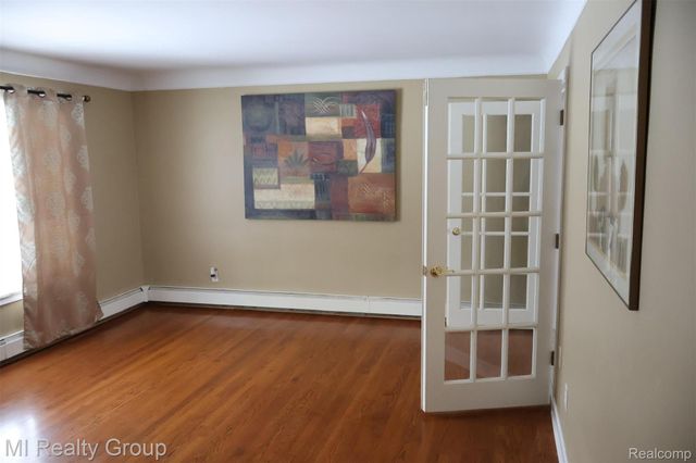 24800 Campbell Avenue, Warren, MI 48089