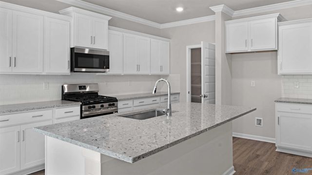 27796 Onyx Court, Athens, AL 35749