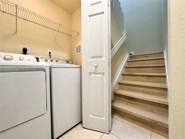 11403 NW 89th St 219, Doral, FL 33178