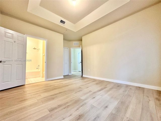 11403 NW 89th St 219, Doral, FL 33178