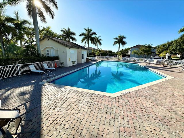 11403 NW 89th St 219, Doral, FL 33178