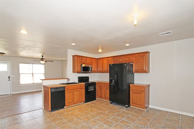 398186 W 3230 Drive, Ramona, OK 74061