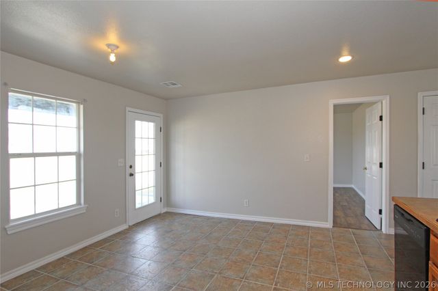 398186 W 3230 Drive, Ramona, OK 74061