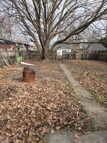 933 N Tuxedo Street, Indianapolis, IN 46201