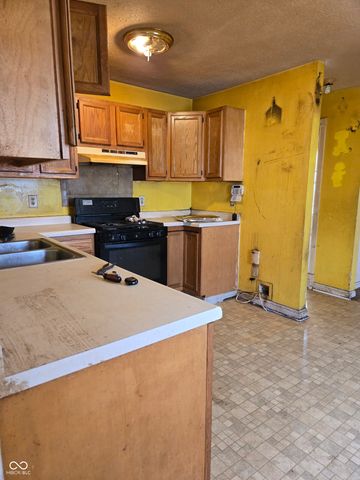 933 N Tuxedo Street, Indianapolis, IN 46201