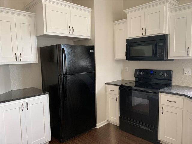 810 Riffle Drive, Pleasant Hill, MO 64080
