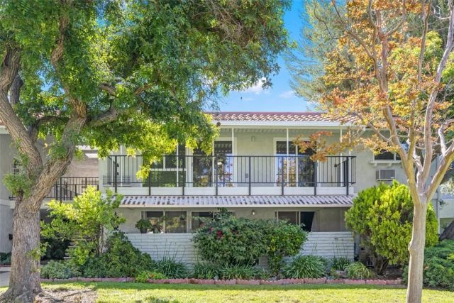 2110 Via Puerta N, Laguna Woods, CA 92637