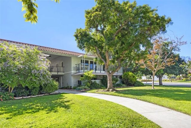2110 Via Puerta N, Laguna Woods, CA 92637