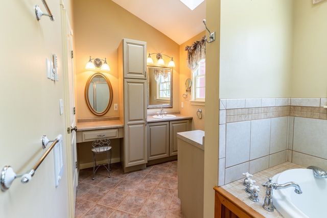 11 Tuttle Meadow Drive, Rutland City, VT 05701