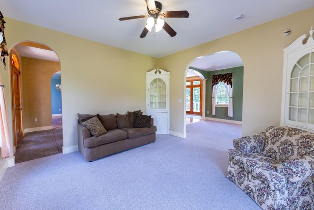 11 Tuttle Meadow Drive, Rutland City, VT 05701
