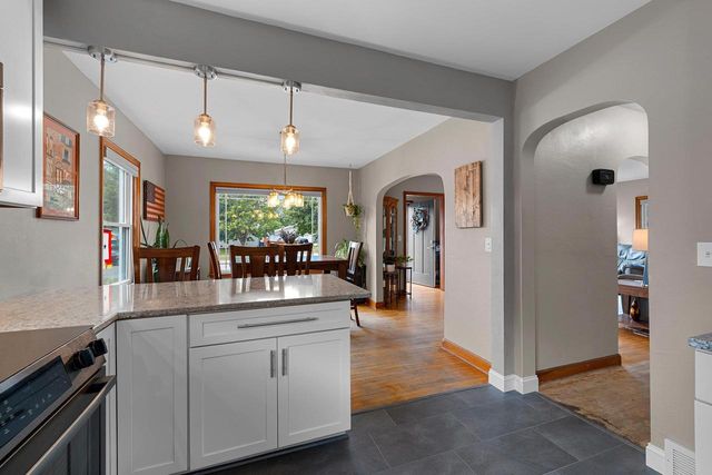 172 WILLIAMS STREET, Pulaski, WI 54162