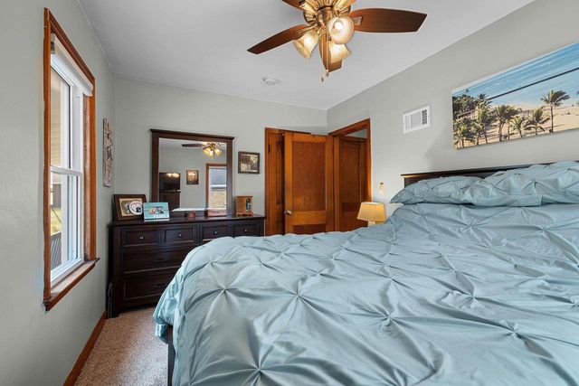 172 WILLIAMS STREET, Pulaski, WI 54162