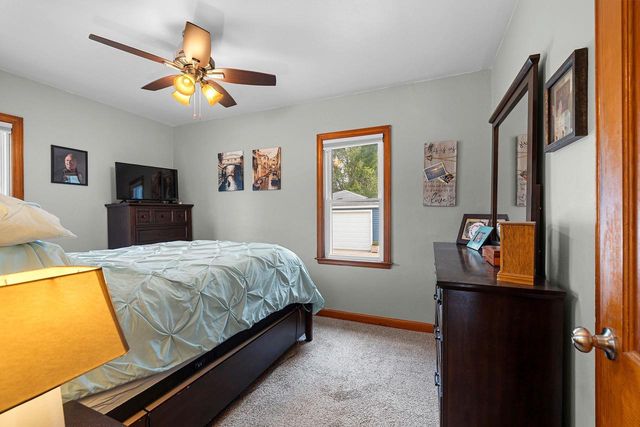 172 WILLIAMS STREET, Pulaski, WI 54162