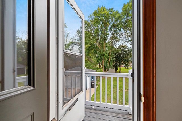 172 WILLIAMS STREET, Pulaski, WI 54162