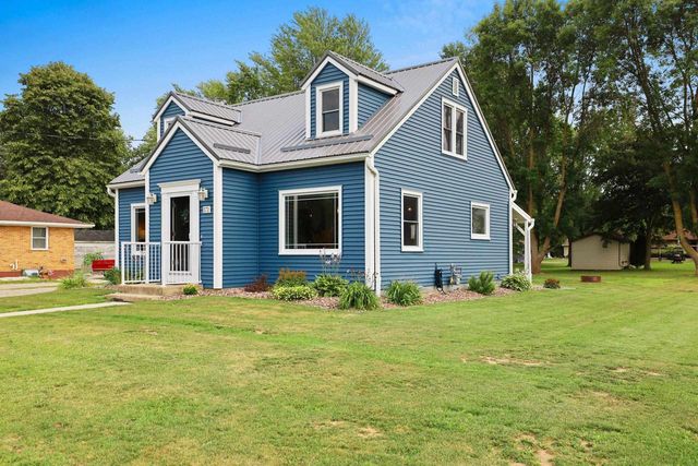 172 WILLIAMS STREET, Pulaski, WI 54162