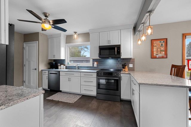 172 WILLIAMS STREET, Pulaski, WI 54162