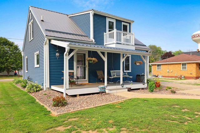 172 WILLIAMS STREET, Pulaski, WI 54162