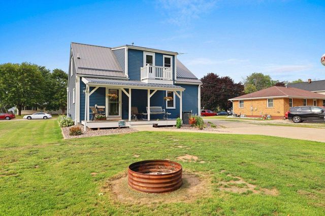 172 WILLIAMS STREET, Pulaski, WI 54162