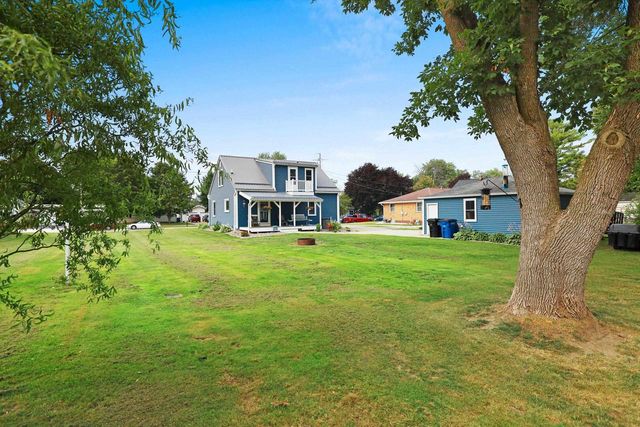 172 WILLIAMS STREET, Pulaski, WI 54162