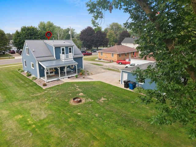 172 WILLIAMS STREET, Pulaski, WI 54162