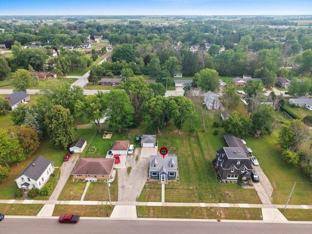 172 WILLIAMS STREET, Pulaski, WI 54162
