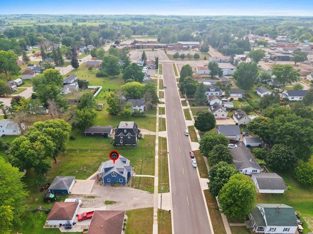 172 WILLIAMS STREET, Pulaski, WI 54162