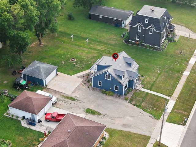 172 WILLIAMS STREET, Pulaski, WI 54162