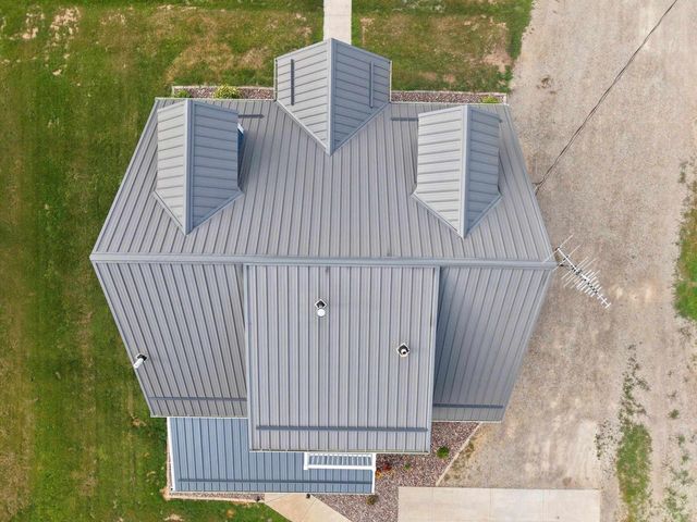 172 WILLIAMS STREET, Pulaski, WI 54162