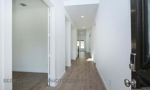 5134 ellis, Schertz, TX 78108