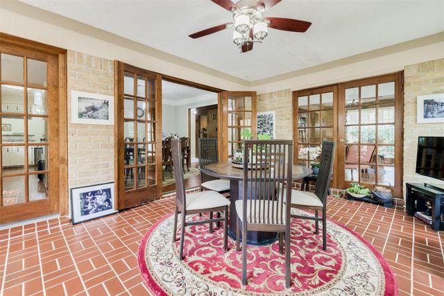 6815 Seinfeld Court, Houston, TX 77069