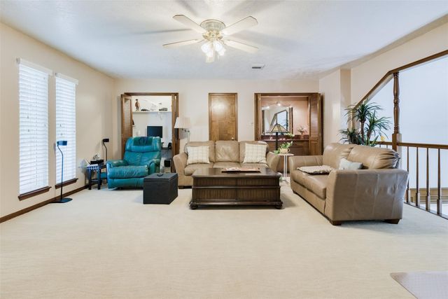 6815 Seinfeld Court, Houston, TX 77069
