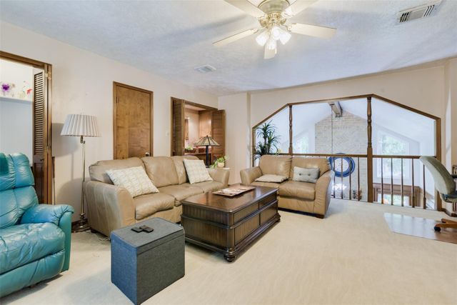 6815 Seinfeld Court, Houston, TX 77069