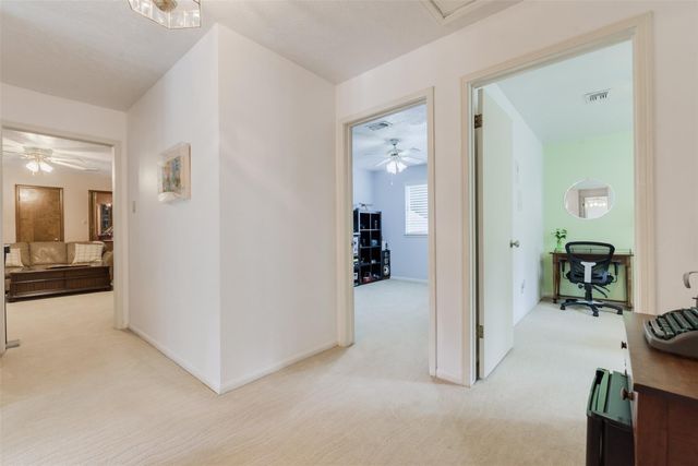 6815 Seinfeld Court, Houston, TX 77069