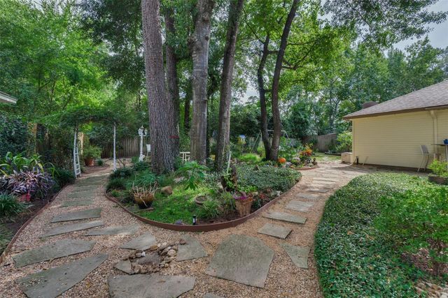 6815 Seinfeld Court, Houston, TX 77069