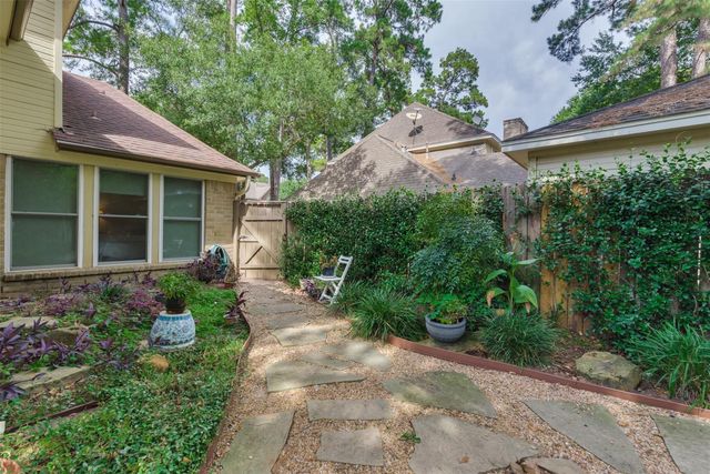 6815 Seinfeld Court, Houston, TX 77069